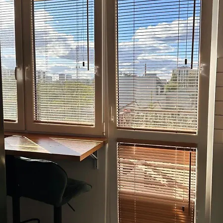 Apartmán Fabryczna & Private Parking